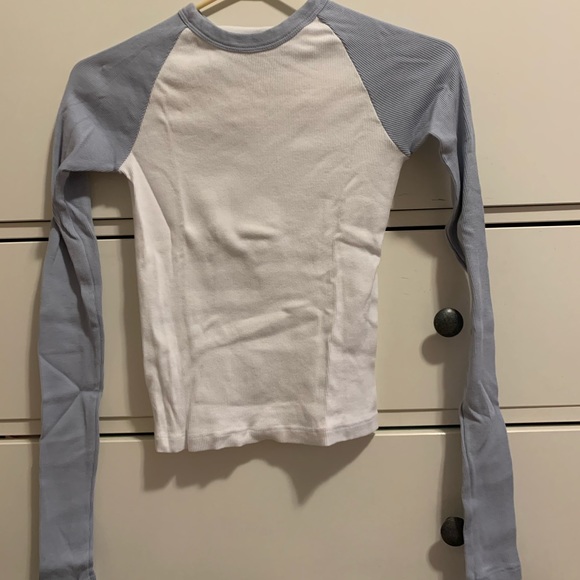 Brand New Brandy Melville Baseball tee - Picture 1 of 5